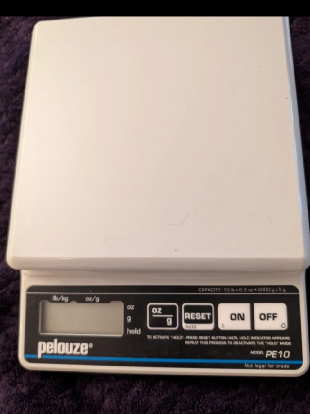 Pelouze PE10 Digital Postal Scale in White